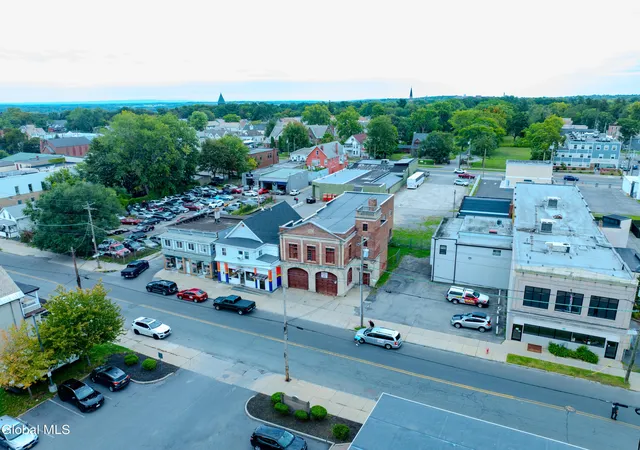 Listing Photo 5 - Condo for sale in building located at 907 Albany St, Schenectady, NY 12307