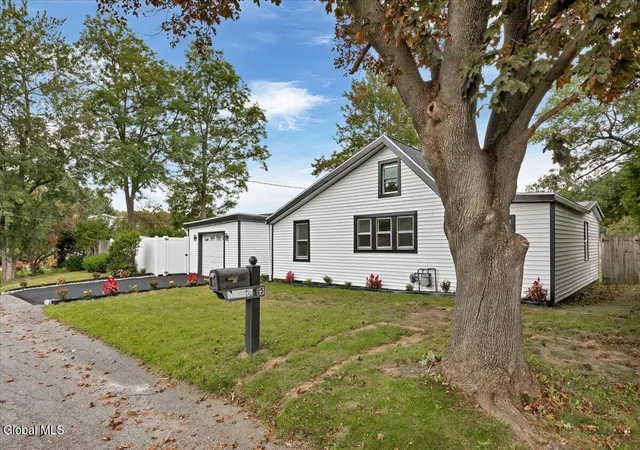 Photo 1 of Single family home for sale at 5 Marquette Ave, Latham, NY 12110 | MLS# 202626497 | Listing updated on 2026-10-01