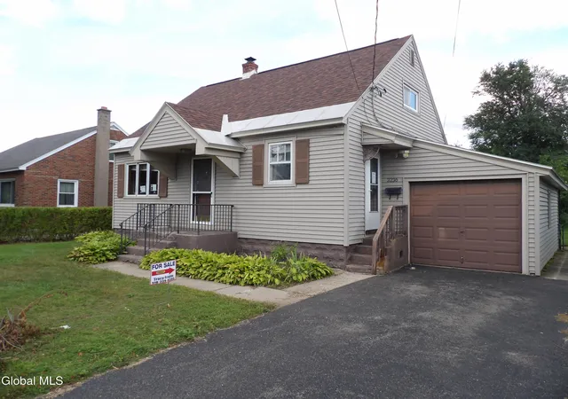 Photo 2 of Single family home for sale at 3236 Harold St, Schenectady, NY 12306 | MLS# 202626579 | Listing updated on 2026-09-22