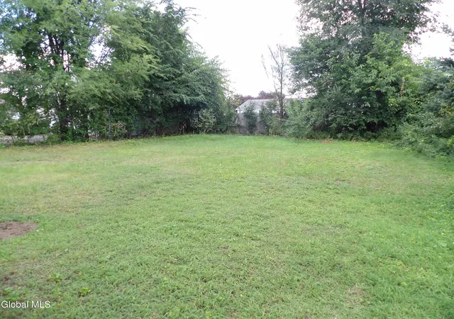 Photo 3 of Single family home for sale at 3236 Harold St, Schenectady, NY 12306 | MLS# 202626579 | Listing updated on 2026-09-22