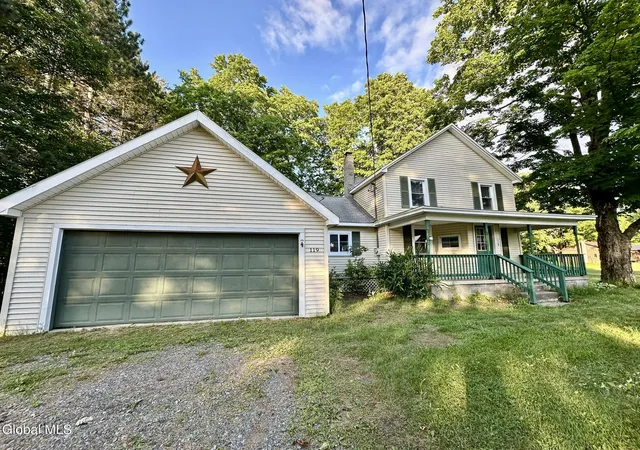 Photo 2 of Single family home for sale at 119 Houseman St, Mayfield, NY 12117 | MLS# 202626534 | Listing updated on 2026-09-22