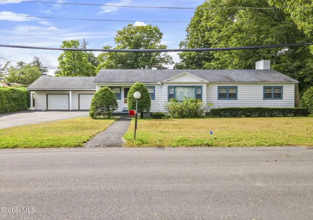 Photo 1 of Single family home for sale at 9 Pettis St, Lake George, NY 12845 | MLS# 202626537 | Listing updated on 2026-10-05