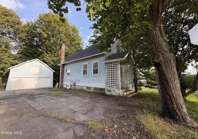 Photo 1 of Sale Pending at 10 N Bridge St, Fonda, NY 12068 | MLS# 202626592 | Listing updated on 2026-09-24