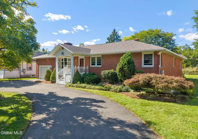 Photo 3 of Sale Pending at 23 Nutwood Ave, Schenectady, NY 12304 | MLS# 202626574 | Listing updated on 2026-10-01