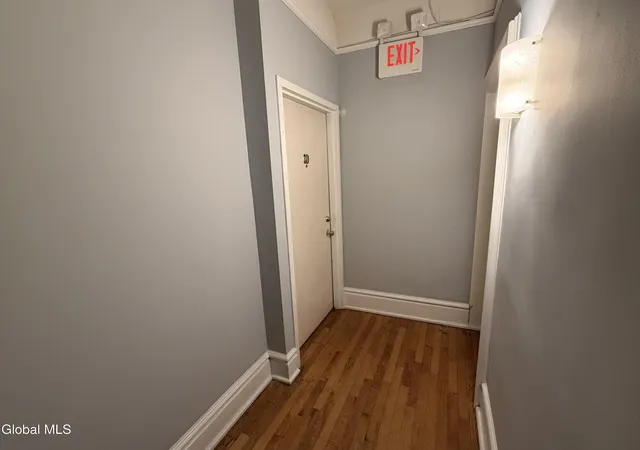Listing Photo 5 - Condo for sale in building located at 352 State St, Albany, NY 12210 - Unit #Unit 3D