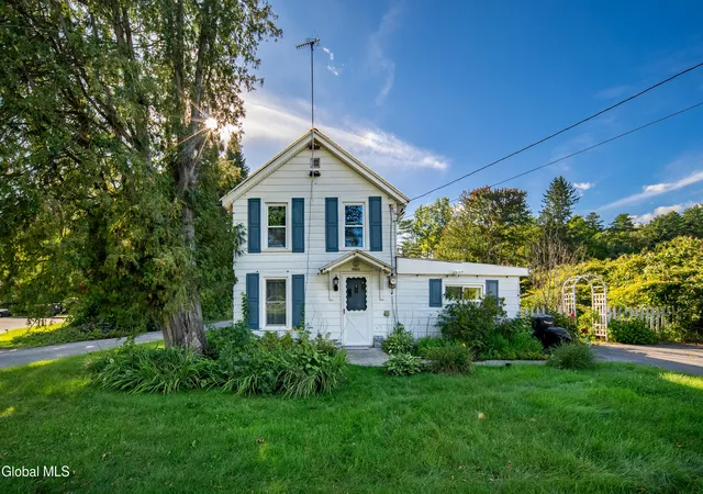 Photo 2 of Single family home for sale at 5085 Route 9n, Corinth, NY 12822 | MLS# 202626605 | Listing updated on 2026-10-04