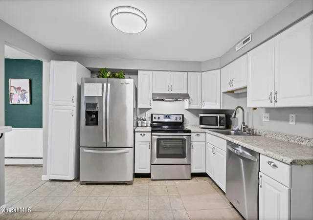 Photo 4 of Sale Pending at 19b Woodcliffe Dr, Clifton Park, NY 12065 | MLS# 202626659 | Listing updated on 2026-09-30