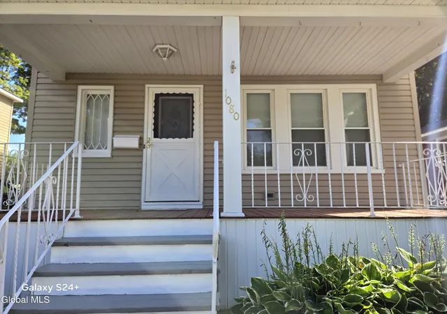 Photo 3 of Single family home for sale at 1080 Keyes Ave, Schenectady, NY 12309 | MLS# 202626680 | Listing updated on 2026-10-07