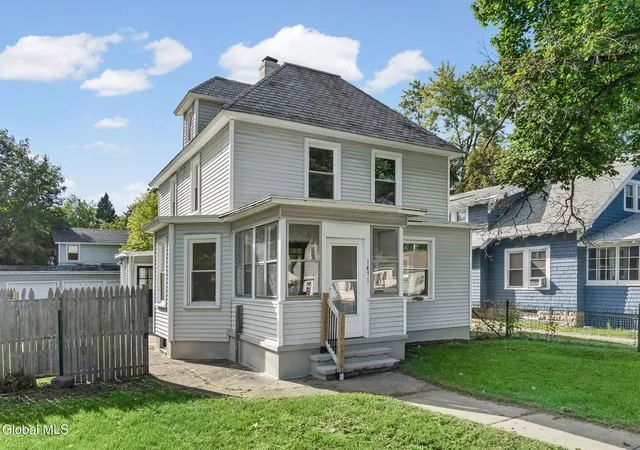 Photo 1 of Single family home for sale at 1471 Helderberg Ave, Schenectady, NY 12306 | MLS# 202627016 | Listing updated on 2026-10-20