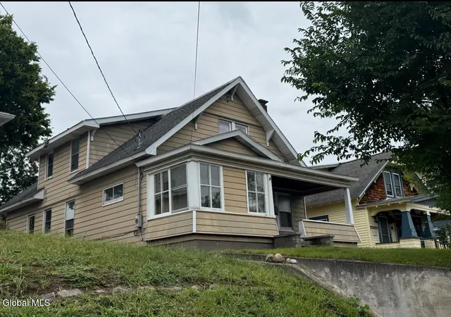 Single family home for sale at 406 Mohawk Ave, Schenectady, NY 12302 | MLS# 202626826