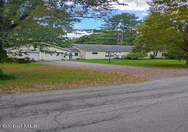 Photo 1 of Sale Pending at 880 Ridge Rd, Broadalbin, NY 12025 | MLS# 202626869 | Listing updated on 2026-10-29
