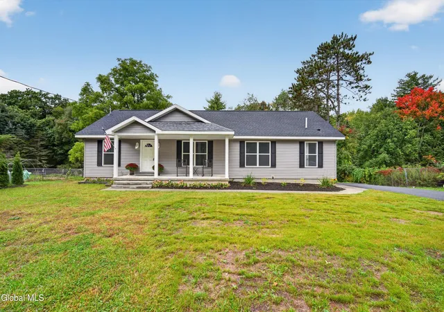 Photo 1 of Single family home for sale at 152 Ingersoll Rd, Saratoga Springs, NY 12866 | MLS# 202627352 | Listing updated on 2026-10-26
