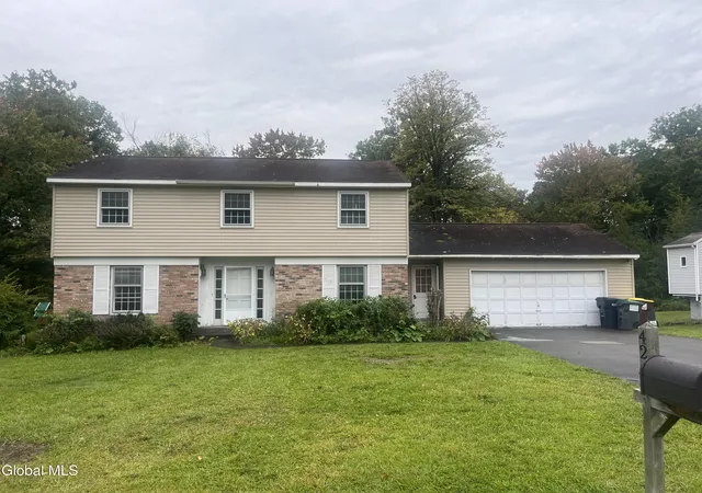 Photo 1 of Sale Pending at 42 Heritage Pkwy, Schenectady, NY 12302 | MLS# 202627283 | Listing updated on 2026-10-29