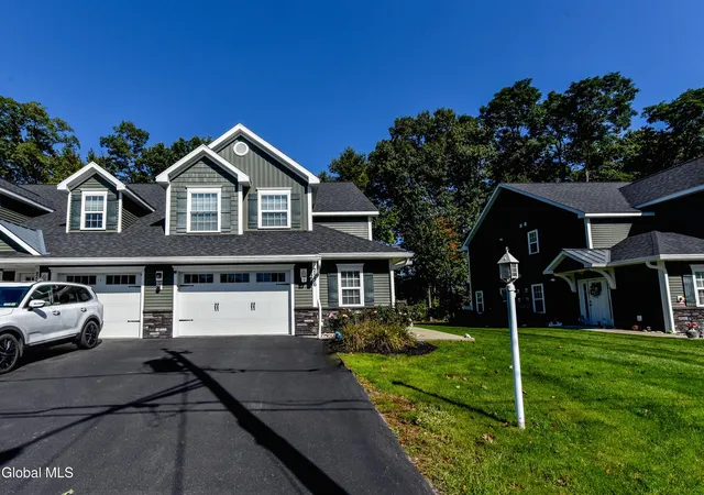 Photo 1 of Single family home for sale at 2536 Edgewood Ave, Schenectady, NY 12306 | MLS# 202627833 | Listing updated on 2026-10-09