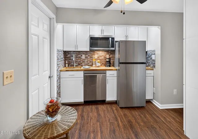 Photo 2 of Single family home for sale at 72 Fredericks Rd, Schenectady, NY 12302 | MLS# 202628413 | Listing updated on 2026-10-27