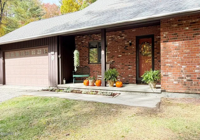 Photo 4 of Single family home for sale at 247 Garner Rd, Averill Park, NY 12018 | MLS# 202628757 | Listing updated on 2026-10-23