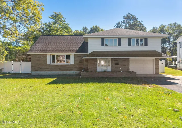 Photo 1 of Single family home for sale at 1029 Fairlane Rd, Schenectady, NY 12306 | MLS# 202627939 | Listing updated on 2026-10-12