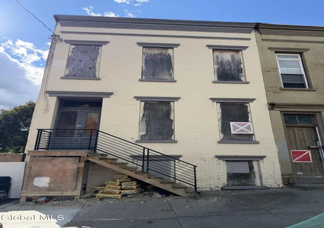 Multi family home for sale at 8 Alexander St, Albany, NY 12202 | MLS# 202627982