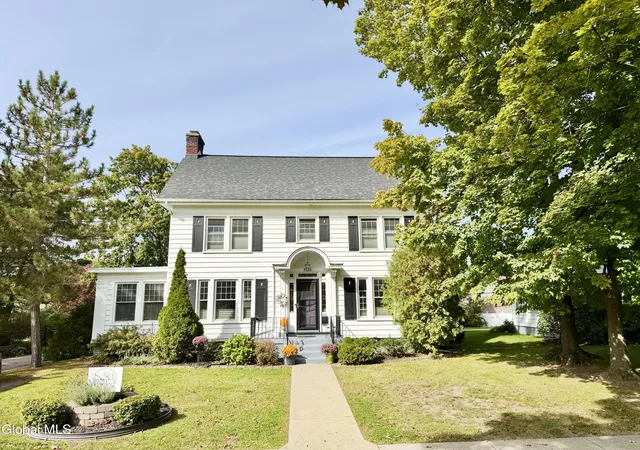 Photo 1 of Single family home for sale at 1555 Wendell Ave, Schenectady, NY 12308 | MLS# 202628541 | Listing updated on 2026-10-26