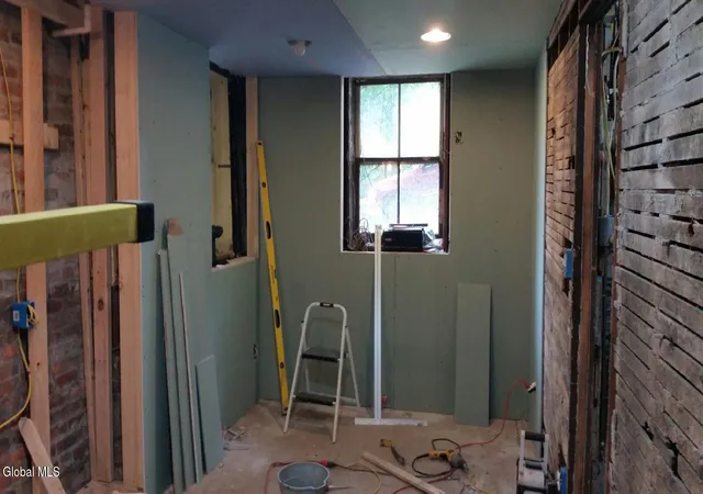 Photo 4 of Single family home for sale at 93 John St, Rensselaer, NY 12144 | MLS# 202628113 | Listing updated on 2026-10-15