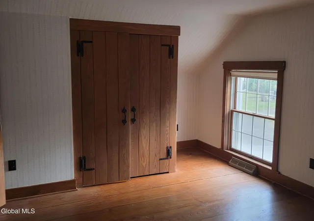 Photo 2 of Single family home for sale at 819 Riverview Rd, Rexford, NY 12148 | MLS# 202628095 | Listing updated on 2026-10-14