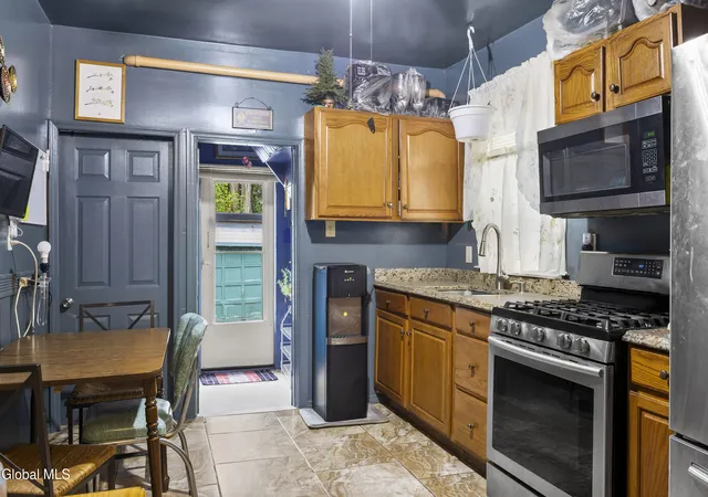 Photo 3 of House for sale at 1006 Strong St, Schenectady, NY 12307 | MLS# 202628132 | Listing updated on 2026-10-28