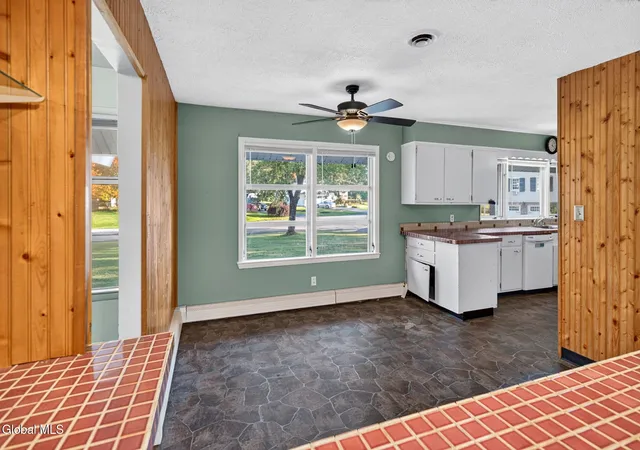 Photo 4 of Single family home for sale at 36 Brookwood Dr, Latham, NY 12110 | MLS# 202628370 | Listing updated on 2026-10-17