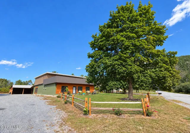 Photo 3 of Single family home for sale at 9 Panther Mountain Rd, Chestertown, NY 12817 | MLS# 202628324 | Listing updated on 2026-10-25