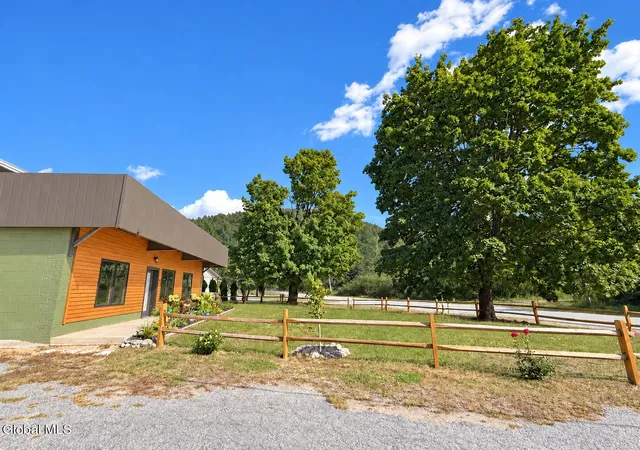 Photo 3 of Single family home for sale at 9 Panther Mountain Rd, Chestertown, NY 12817 | MLS# 202628324 | Listing updated on 2026-10-25