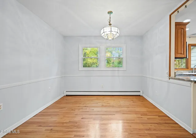 Photo 3 of Single family home for sale at 6 Holly Ct, Ballston Lake, NY 12019 | MLS# 202628375 | Listing updated on 2026-10-28