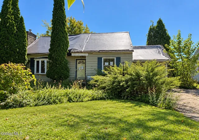 Photo 1 of Single family home for sale at 141 Dolshire Dr, Syracuse, NY 13212 | MLS# 202628322 | Listing updated on 2026-10-16