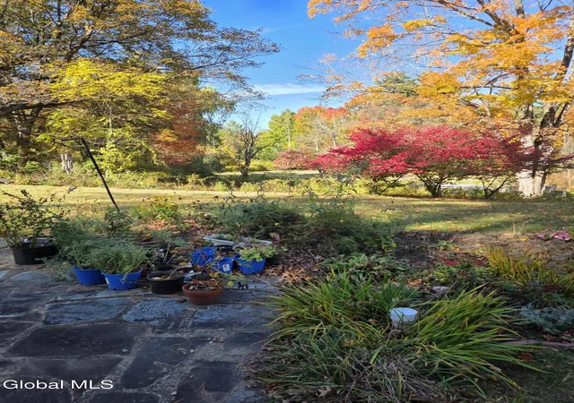 Photo 4 of Single family home for sale at 74 Mccormack Rd, Slingerlands, NY 12159 | MLS# 202628323 | Listing updated on 2026-10-19