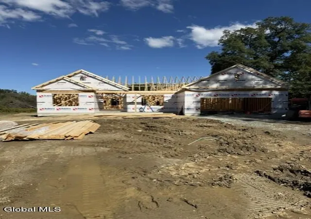 Single family home for sale at 6 Rolling Meadows Ln, Ballston Lake, NY 12019 | MLS# 202628424