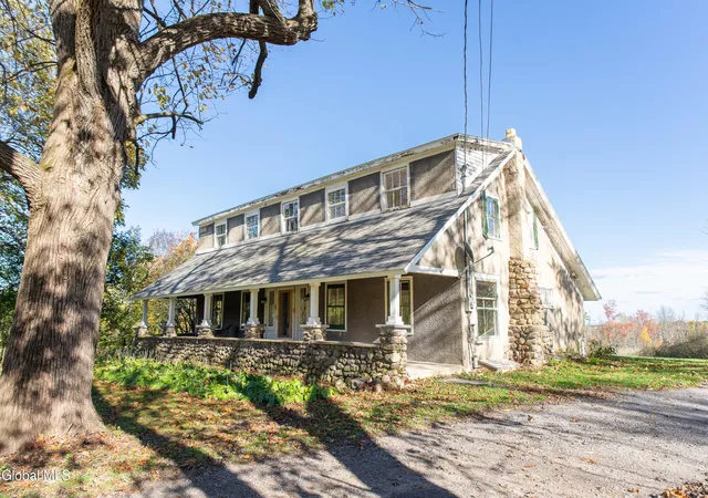 Photo 1 of Single family home for sale at 924 Saratoga Rd, Ballston Lake, NY 12019 | MLS# 202628448 | Listing updated on 2026-10-18
