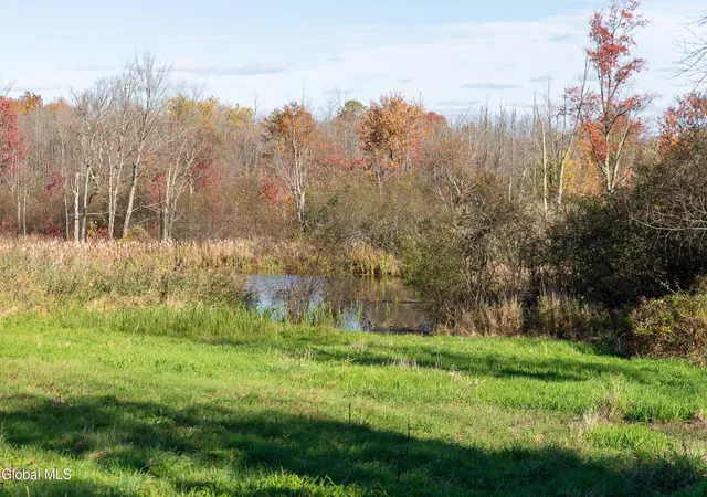Photo 4 of Single family home for sale at 924 Saratoga Rd, Ballston Lake, NY 12019 | MLS# 202628448 | Listing updated on 2026-10-18