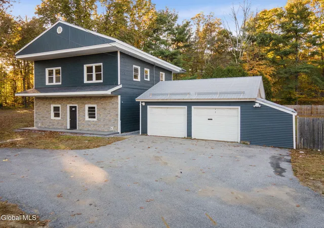 Photo 1 of Single family home for sale at 1069 Saratoga Rd, Gansevoort, NY 12831 | MLS# 202628632 | Listing updated on 2026-10-26