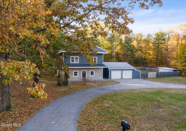 Photo 2 of Single family home for sale at 1069 Saratoga Rd, Gansevoort, NY 12831 | MLS# 202628632 | Listing updated on 2026-10-26