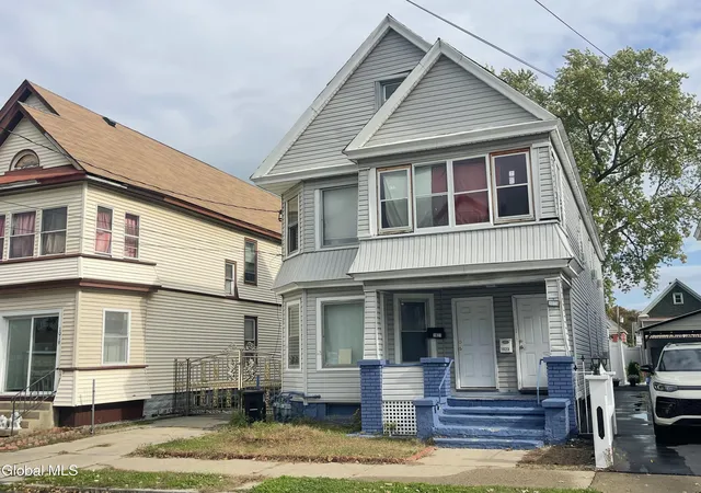 Photo 2 of House for sale at 1021 Howard St, Schenectady, NY 12303 | MLS# 202628544 | Listing updated on 2026-10-26