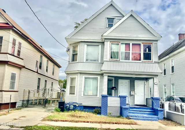 Photo 3 of House for sale at 1021 Howard St, Schenectady, NY 12303 | MLS# 202628544 | Listing updated on 2026-10-26