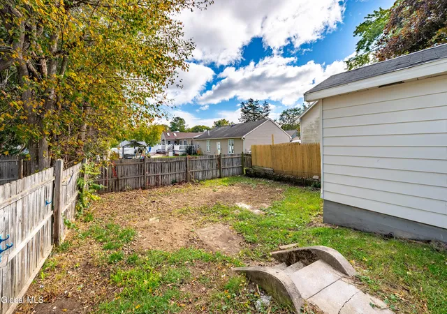 Photo 1 of Single family home for sale at 1512 Helderberg Ave, Schenectady, NY 12306 | MLS# 202628511 | Listing updated on 2026-10-20