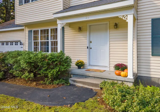 Photo 3 of Single family home for sale at 35 Whirlaway Blvd, Gansevoort, NY 12831 | MLS# 202628600 | Listing updated on 2026-10-27