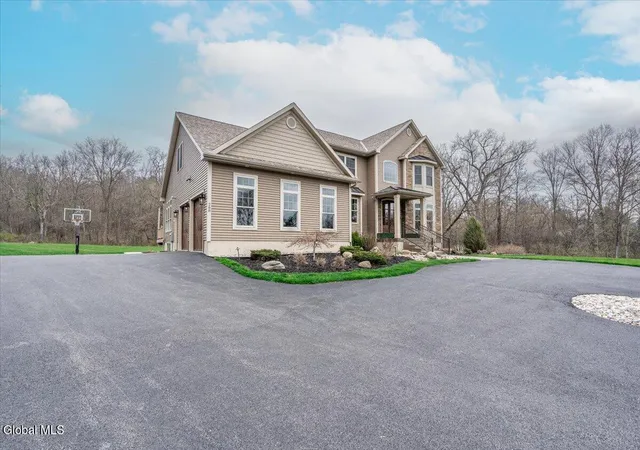 Photo 1 of Single family home for sale at 30 Eastpointe Dr, Wilton, NY 12866 | MLS# 202628542 | Listing updated on 2026-10-27
