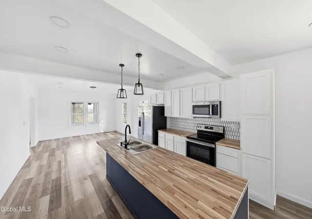 Photo 4 of Single family home for sale at 64 Martins Hl Rd, Ravena, NY 12143 | MLS# 202628616 | Listing updated on 2026-10-22