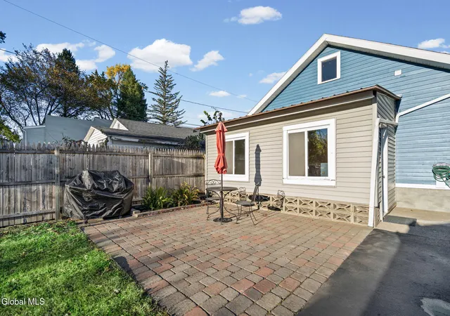 Photo 3 of Single family home for sale at 906 Draper Ave, Schenectady, NY 12306 | MLS# 202628646 | Listing updated on 2026-10-23