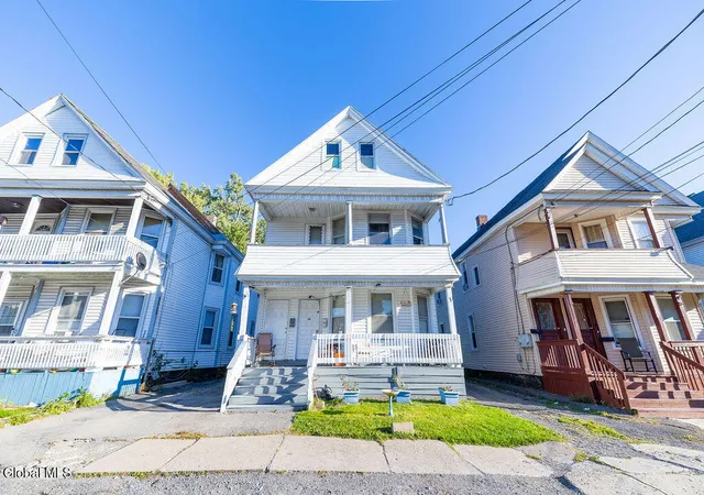 Photo 1 of House for sale at 34 Robinson St, Schenectady, NY 12304 | MLS# 202628695 | Listing updated on 2026-10-27