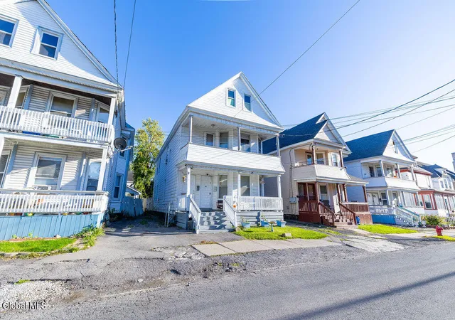 Photo 2 of House for sale at 34 Robinson St, Schenectady, NY 12304 | MLS# 202628695 | Listing updated on 2026-10-27