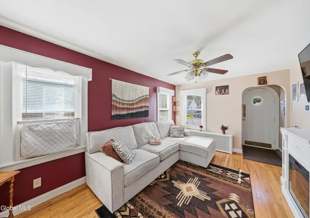 Photo 2 of Single family home for sale at 2020 Greenpoint Ave, Schenectady, NY 12303 | MLS# 202628648 | Listing updated on 2026-10-28