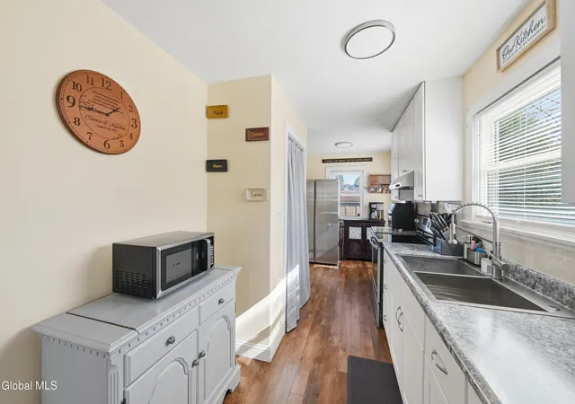 Photo 4 of Single family home for sale at 2020 Greenpoint Ave, Schenectady, NY 12303 | MLS# 202628648 | Listing updated on 2026-10-28