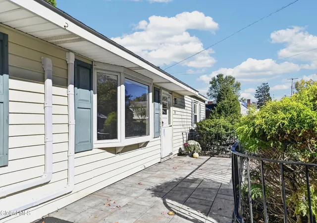 Photo 2 of Single family home for sale at 33 Wendell St, Ravena, NY 12143 | MLS# 202628842 | Listing updated on 2026-10-25