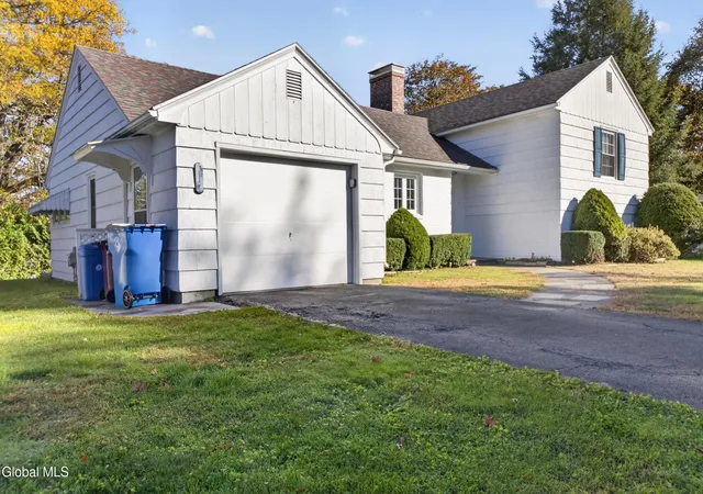 Photo 2 of Single family home for sale at 25 Baker Rd, Gloversville, NY 12078 | MLS# 202628765 | Listing updated on 2026-10-26